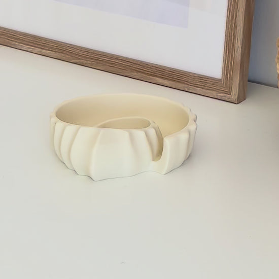 Ammonite Tray 3d printed video placing jewellery