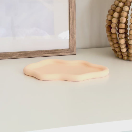 Cloud tray 3d printed video showing styling with necklace, bracelets and rings