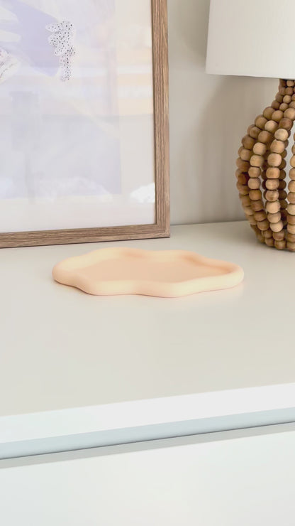 Cloud tray 3d printed video showing styling with necklace, bracelets and rings